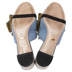 مملوكة مسبقًا صندل سلايد غوتشي كاندي ساتان رصاصي داكن مزخرف فيونكة مقاس 39.5