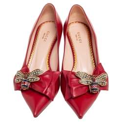 مملوكة مسبقًا حذاء كعب عالى غوتشي مقدمة مدببة فيونكة كوين مارغريت جلد أحمر مقاس 38.5