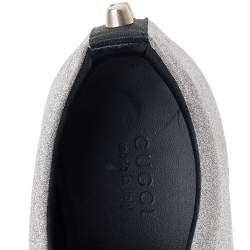 مملوكة مسبقًا حذاء رياضي غوتشي بامبي غليتر فضي ميتاليك مزين ويب مرصع منخفض من أعلى مقاس 38