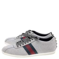 مملوكة مسبقًا حذاء رياضي غوتشي بامبي غليتر فضي ميتاليك مزين ويب مرصع منخفض من أعلى مقاس 38