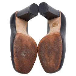 مملوكة مسبقًا Gucci Black Leather Horsebit Block Heel Pumps Size 37