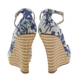 Pre Owned صندل غ وتشي هورسبيت كانفاس أزرق بطبعة زهور بحزام كاحل وكعب روكي مقاس 38.5