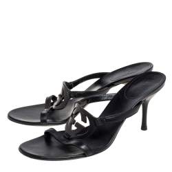 Pre Owned صندل سلايد غوتشي جلد أسود مزين جي جي متداخل مقاس 39.5