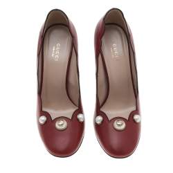 مملوكة مسبقًا Gucci Red Leather Willow Faux Pearl Embellished Block Heel Pumps Size 38