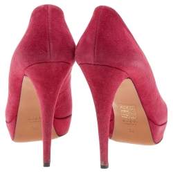 Gucci Red Suede Round Toe Platform Pumps Size 38