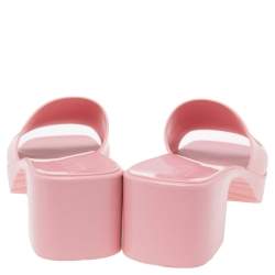 Pre Owned Gucci Pink Rubber Platform Slide Sandals Size 38
