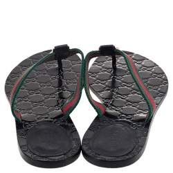 مملوكة مسبقًا Gucci Black Leather GG Web Thong Flat Sandals Size 40