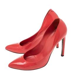 Gucci Red Patent Leather Pointed Toe Pumps Size 39