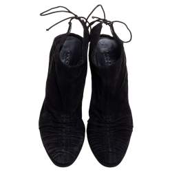 مملوكة مسبقًا حذاء بوت غوتشي ملتف حول الكاحل سويدي أسود مقاس 38.5