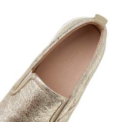 مملوكة مسبقًا Gucci Metallic Gold Foil Leather Slip On Sneakers Size 37