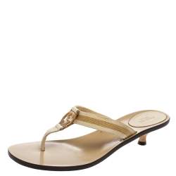 مملوكة مسبقًا صندل سلايد إصبع غوتشي جلد وكانفاس بيج مزين حرف جي متداخل مقاس 38.5