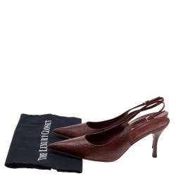 مملوكة مسبقًا صندل غوتشي جلد غوتشيسيما بني مقدمة مدببة فتحة كعب مقاس 40