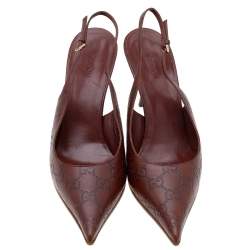 مملوكة مسبقًا صندل غوتشي جلد غوتشيسيما بني مقدمة مدببة فتحة كعب مقاس 40