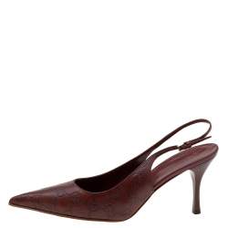 مملوكة مسبقًا صندل غوتشي جلد غوتشيسيما بني مقدمة مدببة فتحة كعب مقاس 40