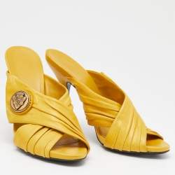 مملوكة مسبقًا صندل سلايد غوتشي هيستريا جلد أصفر سيور مقاس 37.5