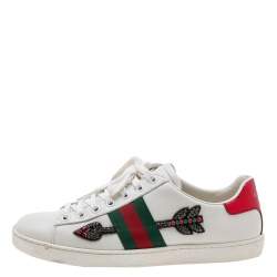 مملوكة مسبقًا حذاء رياضي غوتشي إيس أرو جلد أبيض بعنق منخفض بأبليك مقاس 37.5