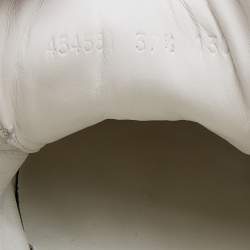 مملوكة مسبقًا حذاء رياضي غوتشي إيس أرو جلد أبيض بعنق منخفض بأبليك مقاس 37.5