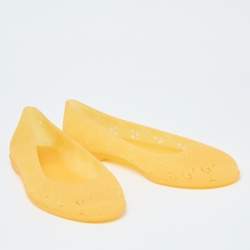 Pre Owned حذاء باليرينا فلات غوتشي إتريتات مطاط غوتشيسيما مستردة مقاس 38