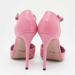مملوكة مسبقًا Gucci Pink Leather Malaga Studded T Strap Pumps Size 38.5