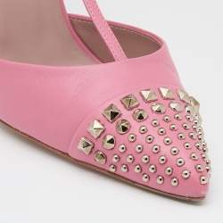 مملوكة مسبقًا Gucci Pink Leather Malaga Studded T Strap Pumps Size 38.5