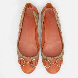مملوكة مسبقًا Gucci Beige/Orange GG Canvas And Leather Horsebit Ballet Flats Size 39.5