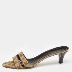 Pre Owned صندل سلايد غوتشي جلد لامع وكانفاس جي جي بني/ بيج بحافة مقاس 42