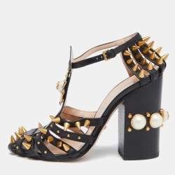 مملوكة مسبقًا Gucci Black Leather Kendall Studded Sandals Size 38