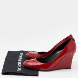 Gucci Red Patent Leather Wedge Round Toe Pumps Size 40