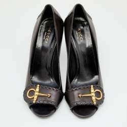 Pre Owned حذاء كعب عالي غوتشي جلد أسود مزين هورسبيت مقدمة مفتوحة مقاس 38