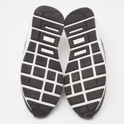 مملوكة مسبقًا حذاء رياضي غوتشي جي جي متداخلة جلد أبيض/أسود برباط عنق منخفض مقاس 38.5