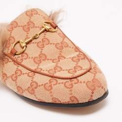 Pre Owned حذاء سلايد فلات غوتشي برينستاون فرو مبطن وكانفاس GG بيج / بني مقاس 36