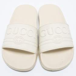 Pre Owned حذاء سلايدز غوتشي بول مطاط أوف وايت حرف جي متشابك مقاس36