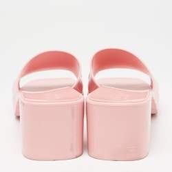 مملوكة مسبقًا Gucci Pink Rubber Slide Block Heel Sandals Size 38