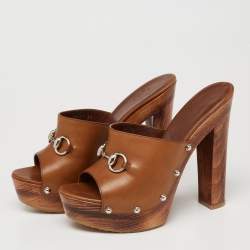 مملوكة مسبقًا حذاء كلوغ غوتشي جلد بني خشبي مقدمة مفتوحة هورسبيت مقاس 39