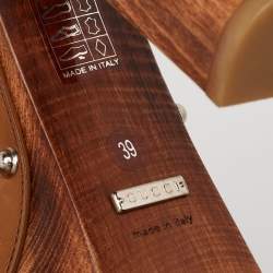 مملوكة مسبقًا حذاء كلوغ غوتشي جلد بني خشبي مقدمة مفتوحة هورسبيت مقاس 39