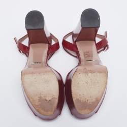 مملوكة مسبقًا صندل غوتشي هورسبيت جلد عنابي لامع نعل سميك بحزام للكاحل مقاس 36