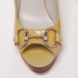 Pre Owned Gucci Yellow Patent Leather Horsebit Peep Toe Pumps Size 37.5