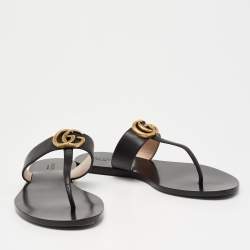 مملوكة مسبقًا Gucci Black Leather GG Thong Flat Sandals Size 38