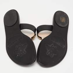 مملوكة مسبقًا Gucci Black Leather GG Thong Flat Sandals Size 38