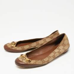 مملوكة مسبقًا حذاء باليرينا فلات غوتشي هورسبيت جلد وكانفاس جي جي بيج/بني مقاس 36