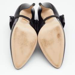 مملوكة مسبقًا Gucci Black Leather Elaisa Removable Crystal Embellished Bow Strap Pumps Size 37