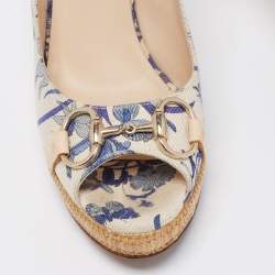 Gucci White/Blue Floral Print Canvas Horsebit Peep Toe Platform Pumps Size 40.5