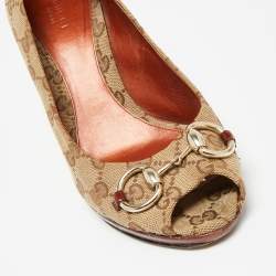 Pre Owned Gucci Beige/Brown GG Canvas Horsebit Peep-Toe Pumps Size 39.5