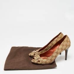 Pre Owned Gucci Beige/Brown GG Canvas Horsebit Peep-Toe Pumps Size 39.5
