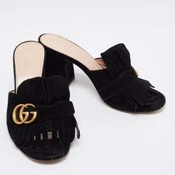 مملوكة مسبقًا صندل سلايد غوتشي GG مارمونت سويدي أسود بشراشيب مقاس 38