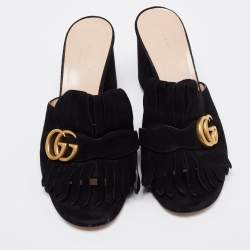 مملوكة مسبقًا صندل سلايد غوتشي GG مارمونت سويدي أسود بشراشيب مقاس 38