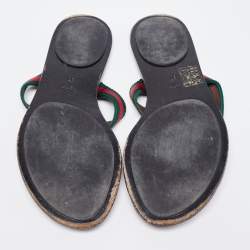 مملوكة مسبقًا Gucci Black Leather And Web Interlocking G Thong Flats Size 37