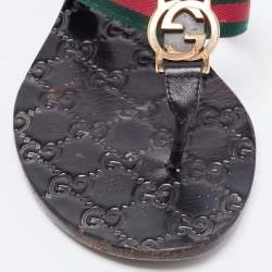 مملوكة مسبقًا Gucci Black Leather And Web Interlocking G Thong Flats Size 37