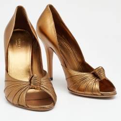 Gucci Metallic Gold Leather Knotted Peep Toe Pumps Size 40