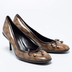 Pre Owned Gucci Brown/Beige GG Crystal Supreme Canvas Bow Round-Toe Pumps Size 40